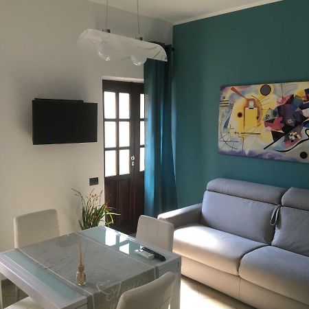 Appartamento - Casa La Botola - ألبا المظهر الخارجي الصورة